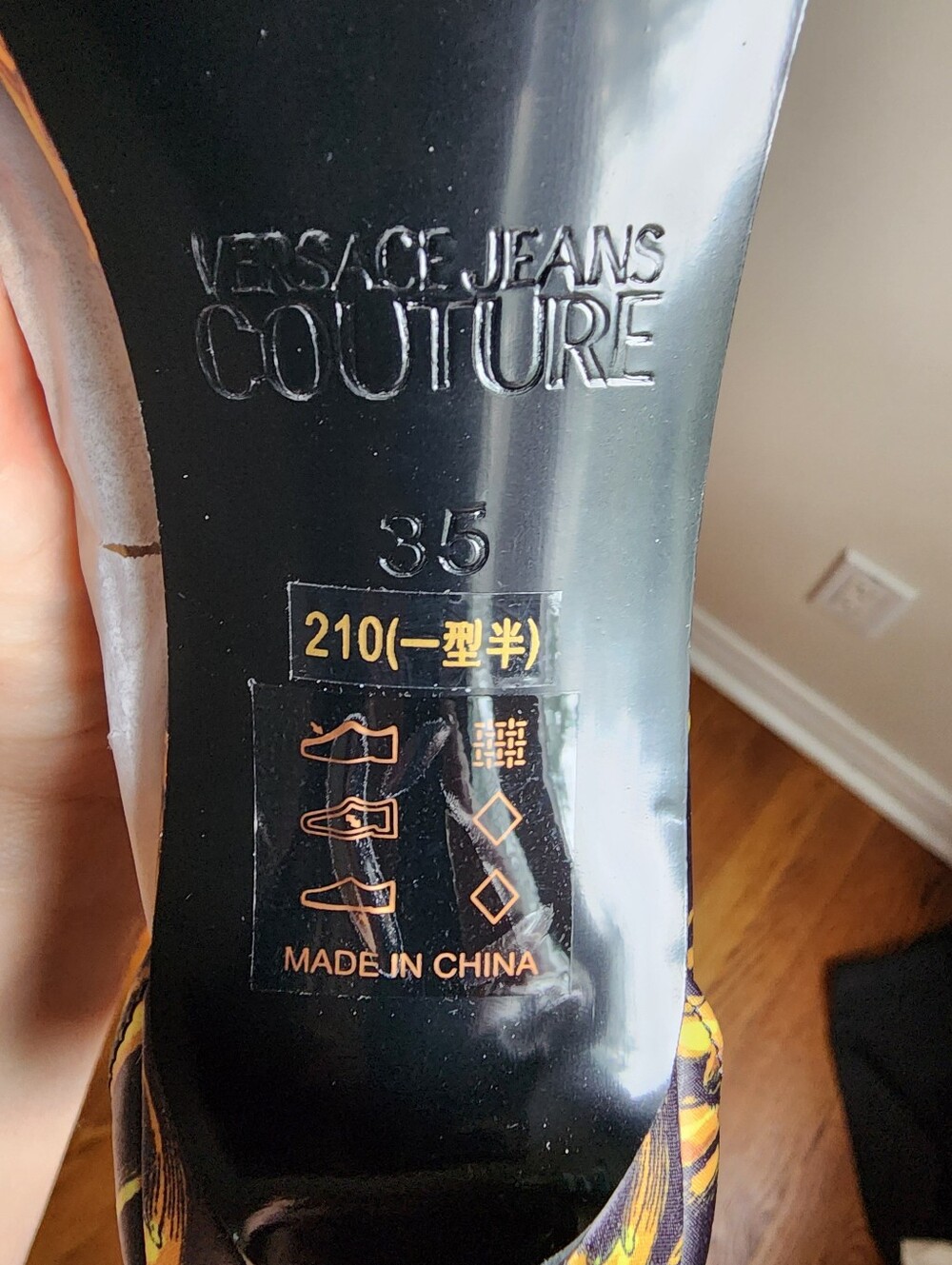 AUTHENTIC Versace Jeans Couture Baroque Heels | Size 6 | Brand New | Dust Bag - Picture 11 of 16